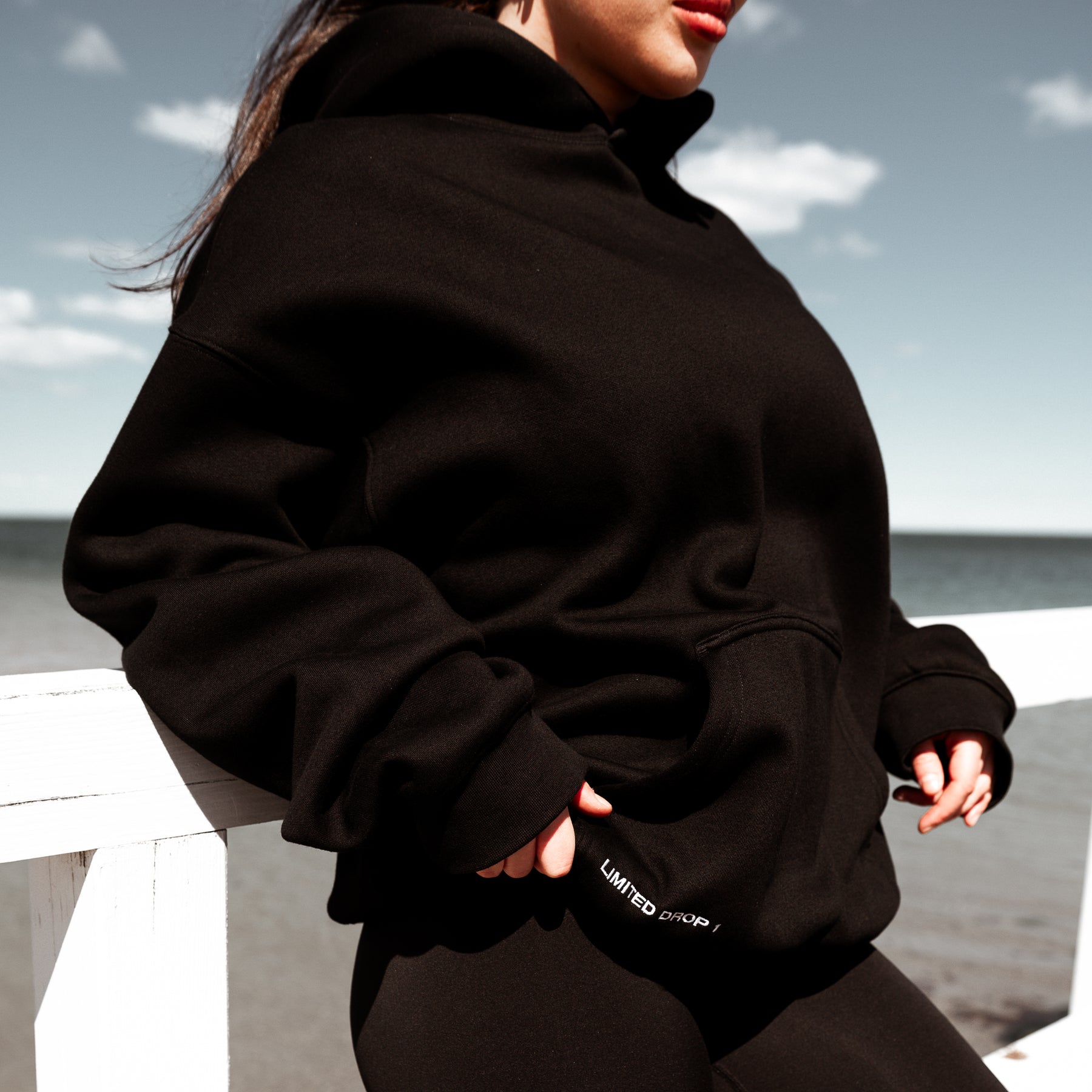 HEAVYWEIGHT OVERSIZED HOODIE 500 GSM