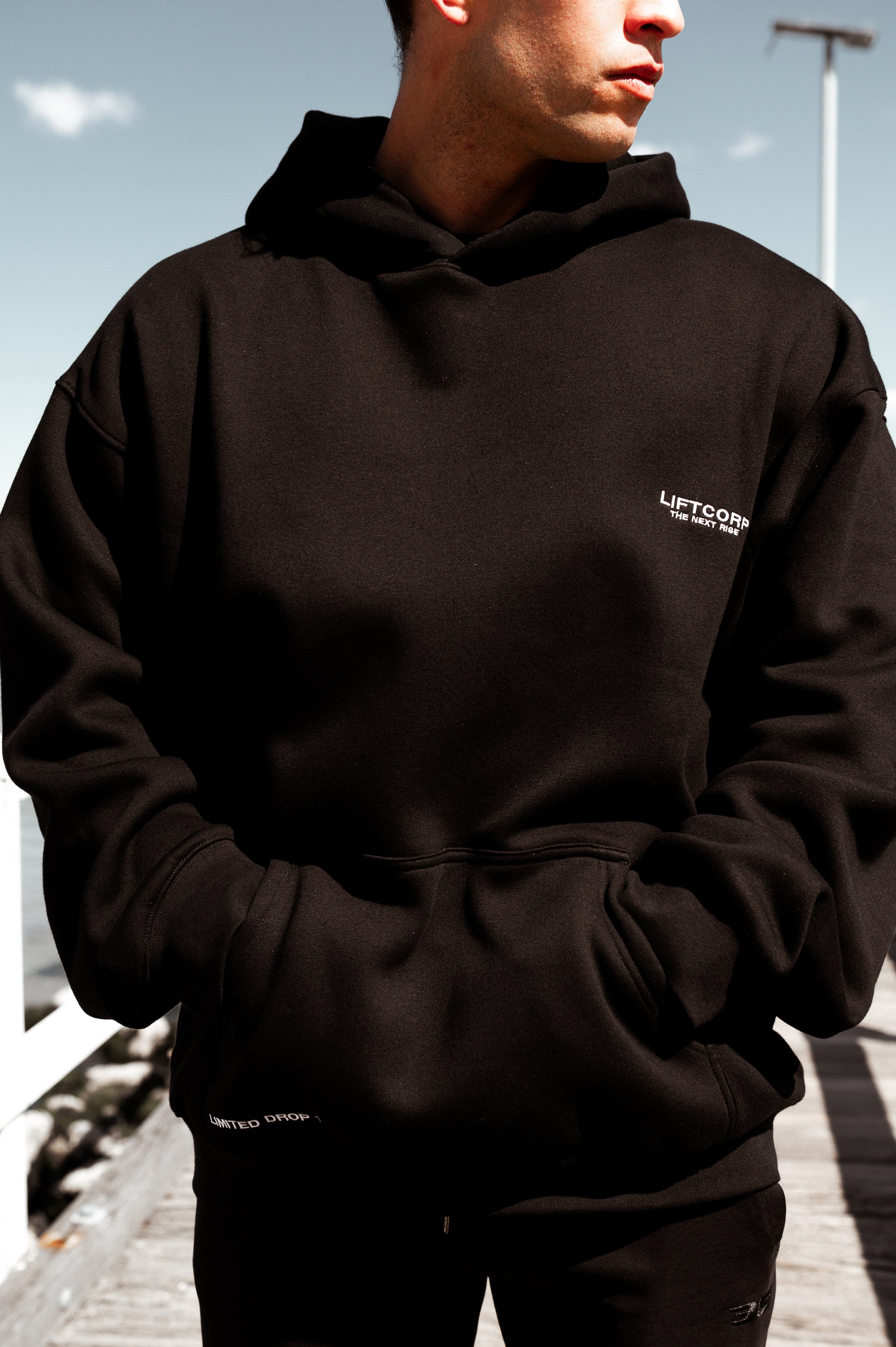 HEAVYWEIGHT OVERSIZED HOODIE 420 GSM